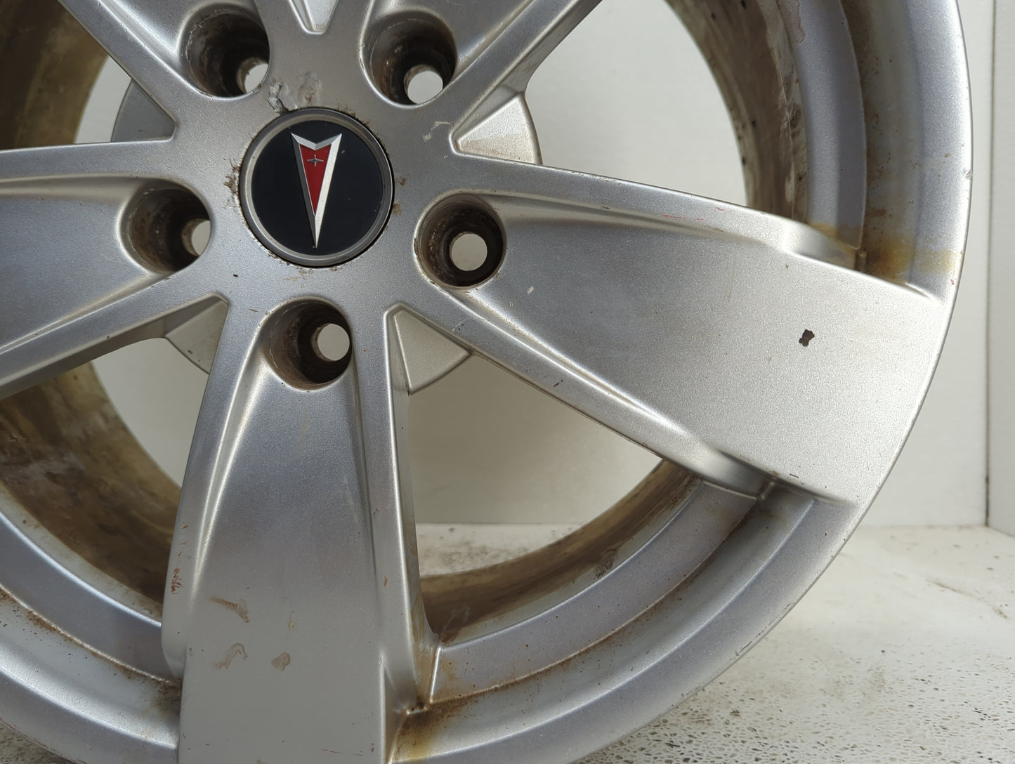 2005-2006 Pontiac Gto Oem Wheel Rim - Oemusedautoparts1.com