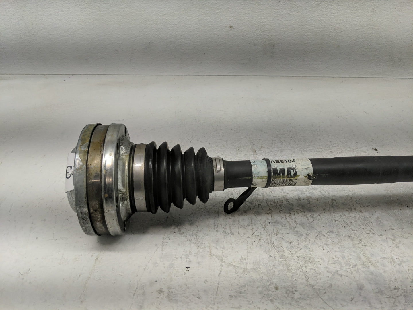 2005-2006 Pontiac Gto Axle Shaft Front Driver Cv C/v - Oemusedautoparts1.com