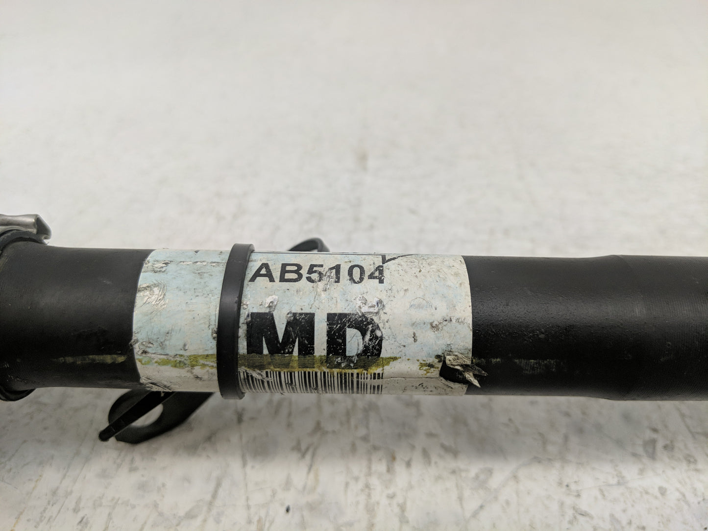 2005-2006 Pontiac Gto Axle Shaft Front Driver Cv C/v - Oemusedautoparts1.com