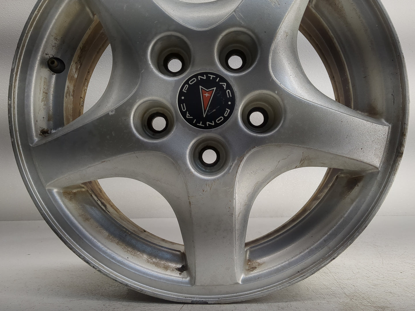 1999-2005 Pontiac Montana Oem Wheel Rim 1229165 - Oemusedautoparts1.com
