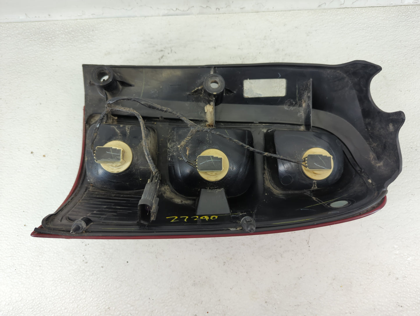 2005 Pontiac Montana Tail Light Assembly Driver Left OEM P/N:15216490 Fits OEM Used Auto Parts - Oemusedautoparts1.com
