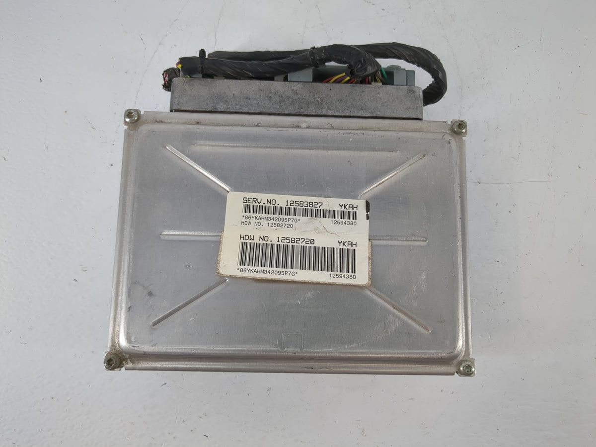 2003-2005 Pontiac Montana PCM Engine Control Computer ECU ECM PCU OEM P/N:12583827 12582720 Fits Fits 2003 2004 2005 OEM Use