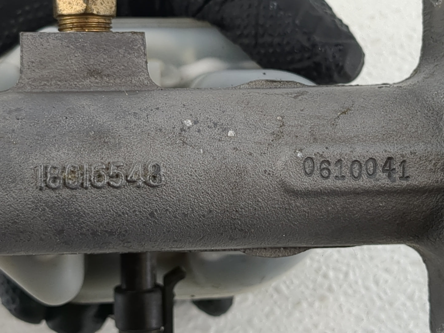 2000-2005 Pontiac Montana Brake Master Cylinder - Oemusedautoparts1.com