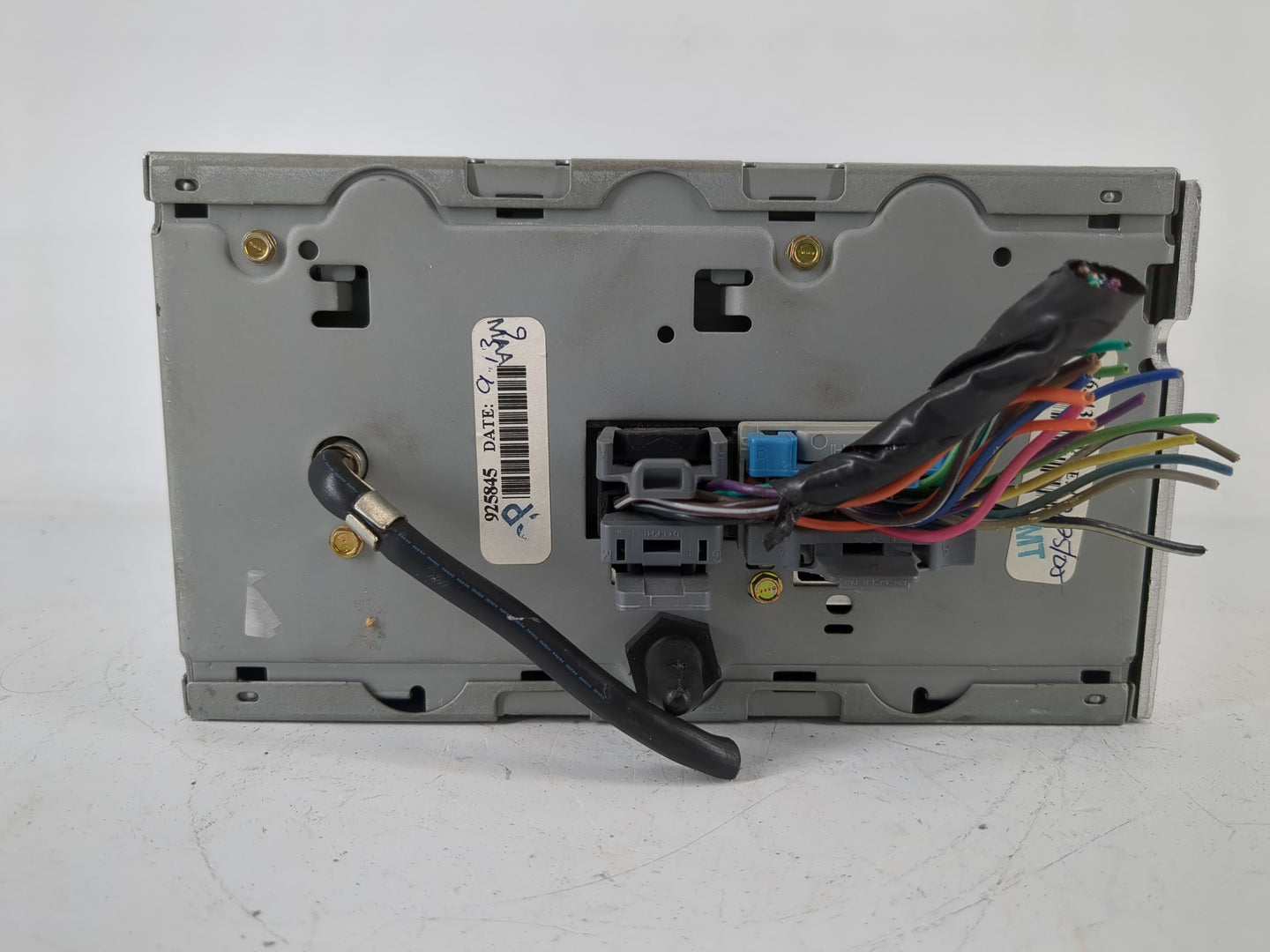 2003-2005 Pontiac Montana Radio AM FM Cd Player Receiver Replacement P/N:10346317 Fits Fits 2003 2004 2005 OEM Used Auto Par