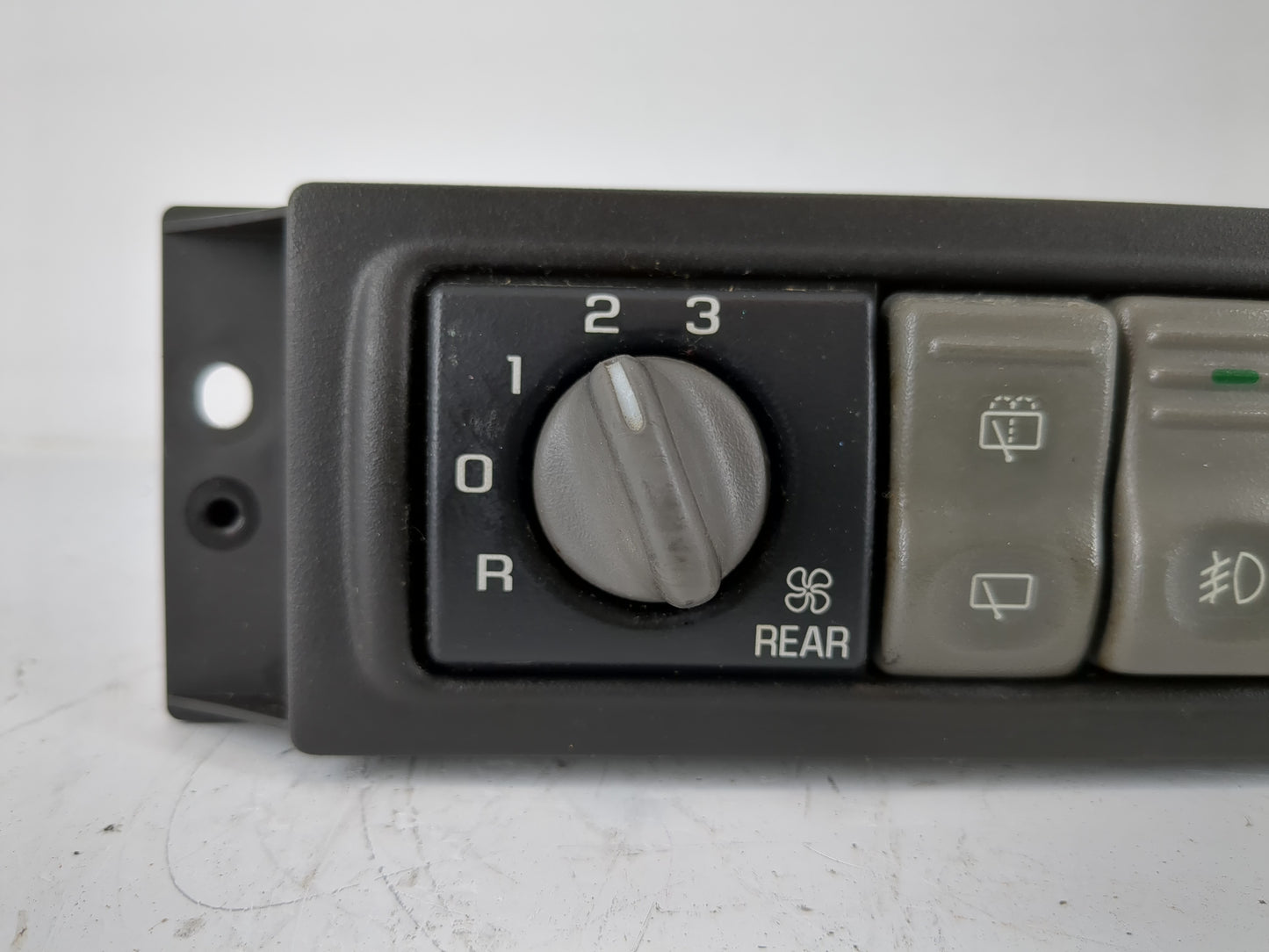 2001-2005 Pontiac Montana Climate Control Module Temperature AC/Heater Replacement P/N:10409287 Fits Fits 2001 2002 2003 200