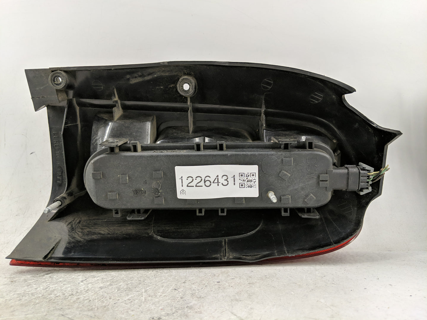 2005 Pontiac Ventura Tail Light Assembly Driver Left OEM Fits Fits 1997 1998 1999 2000 2001 2002 2003 2004 OEM Used Auto Par