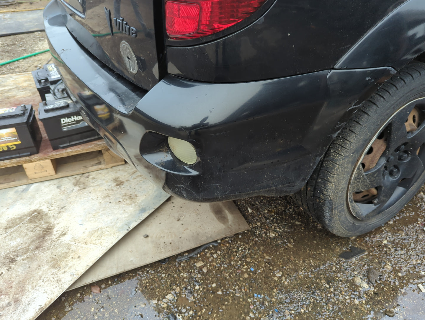 2003-2008 Pontiac Vibe Rear Bumper Assembly Oem 1167666 - Oemusedautoparts1.com