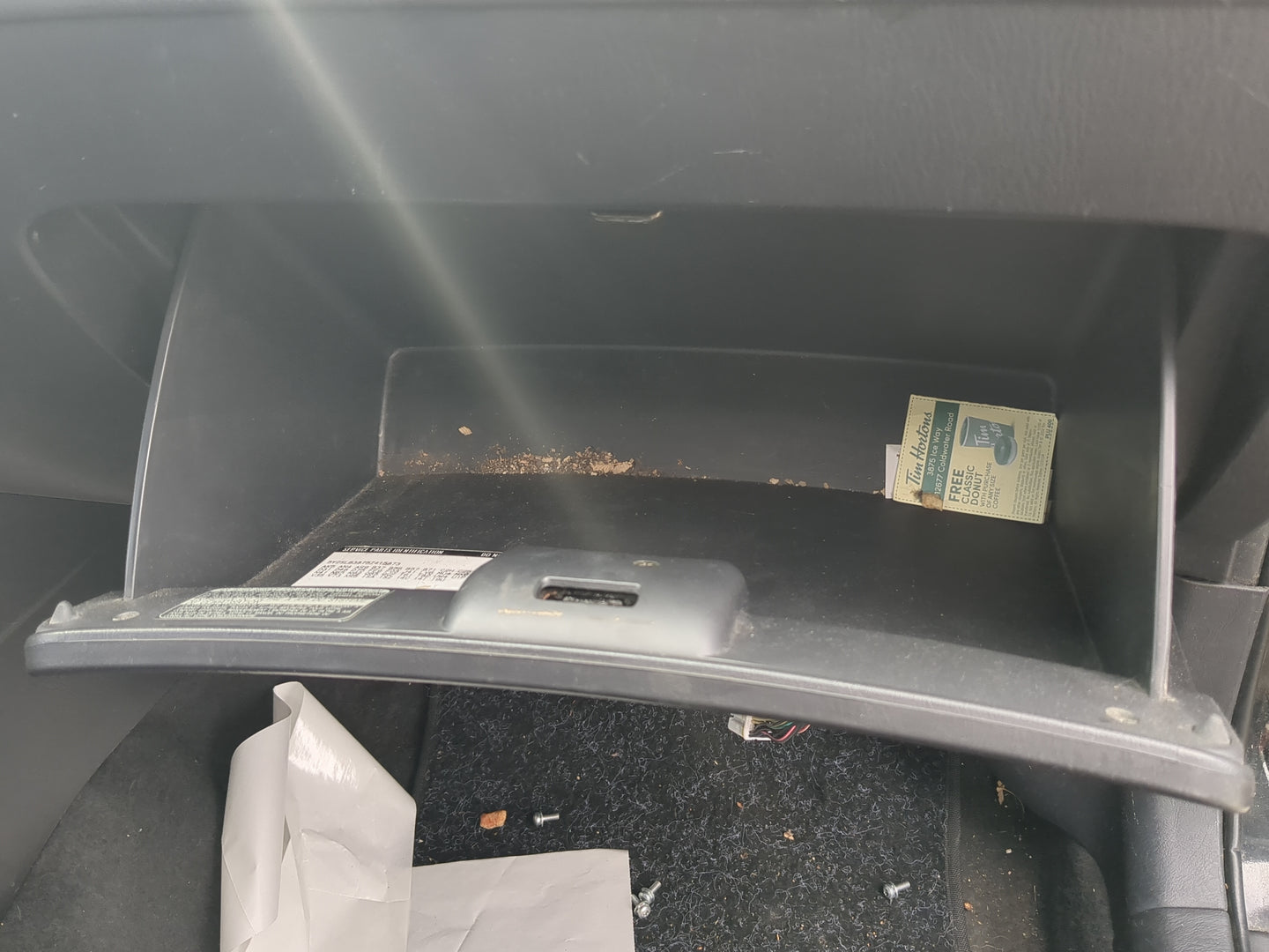 2005 Pontiac Vibe Passenger Glove Box Door Storage Compartment - Oemusedautoparts1.com