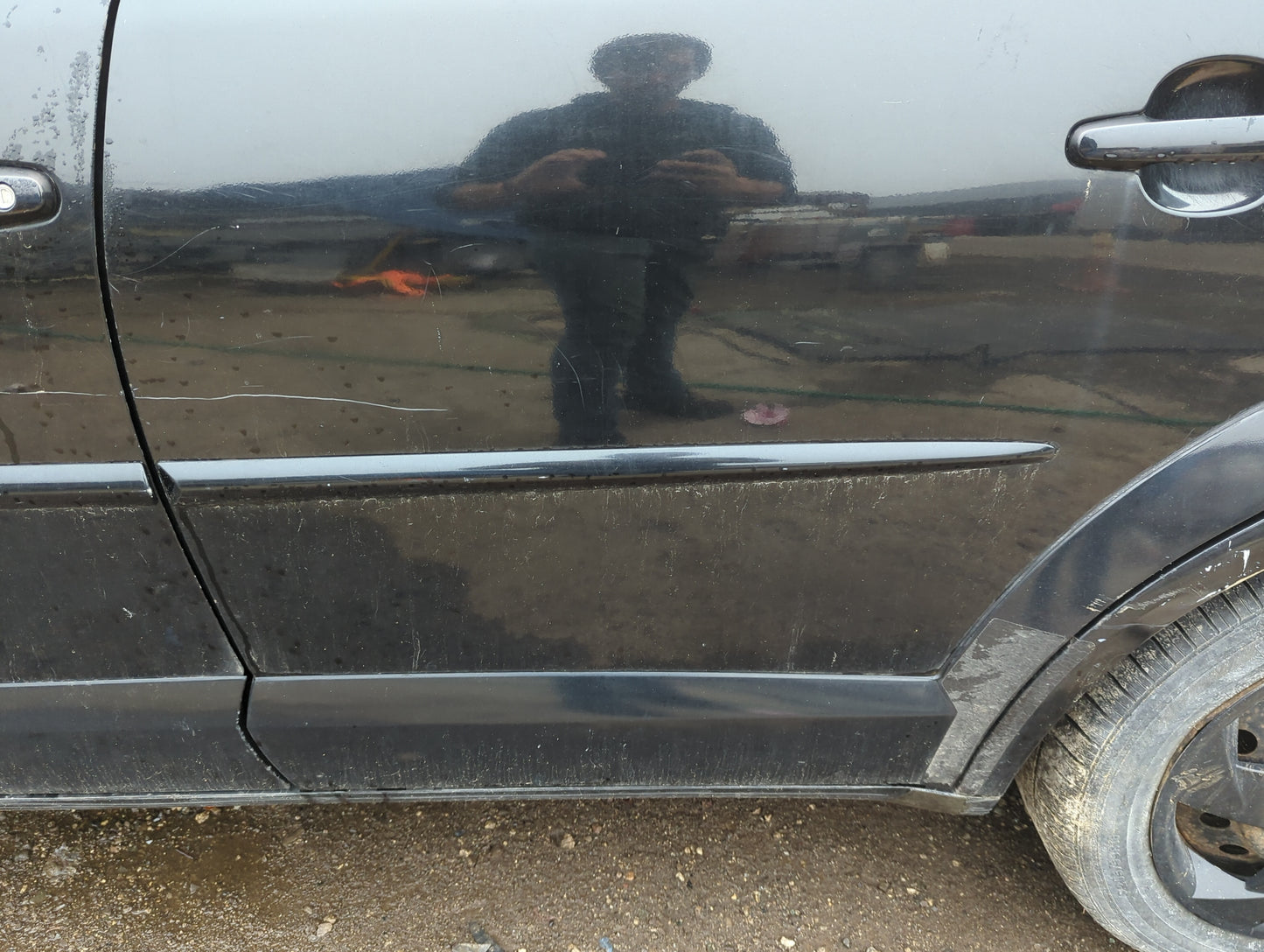 2003-2008 Pontiac Vibe Driver Rear Door Oem - Oemusedautoparts1.com