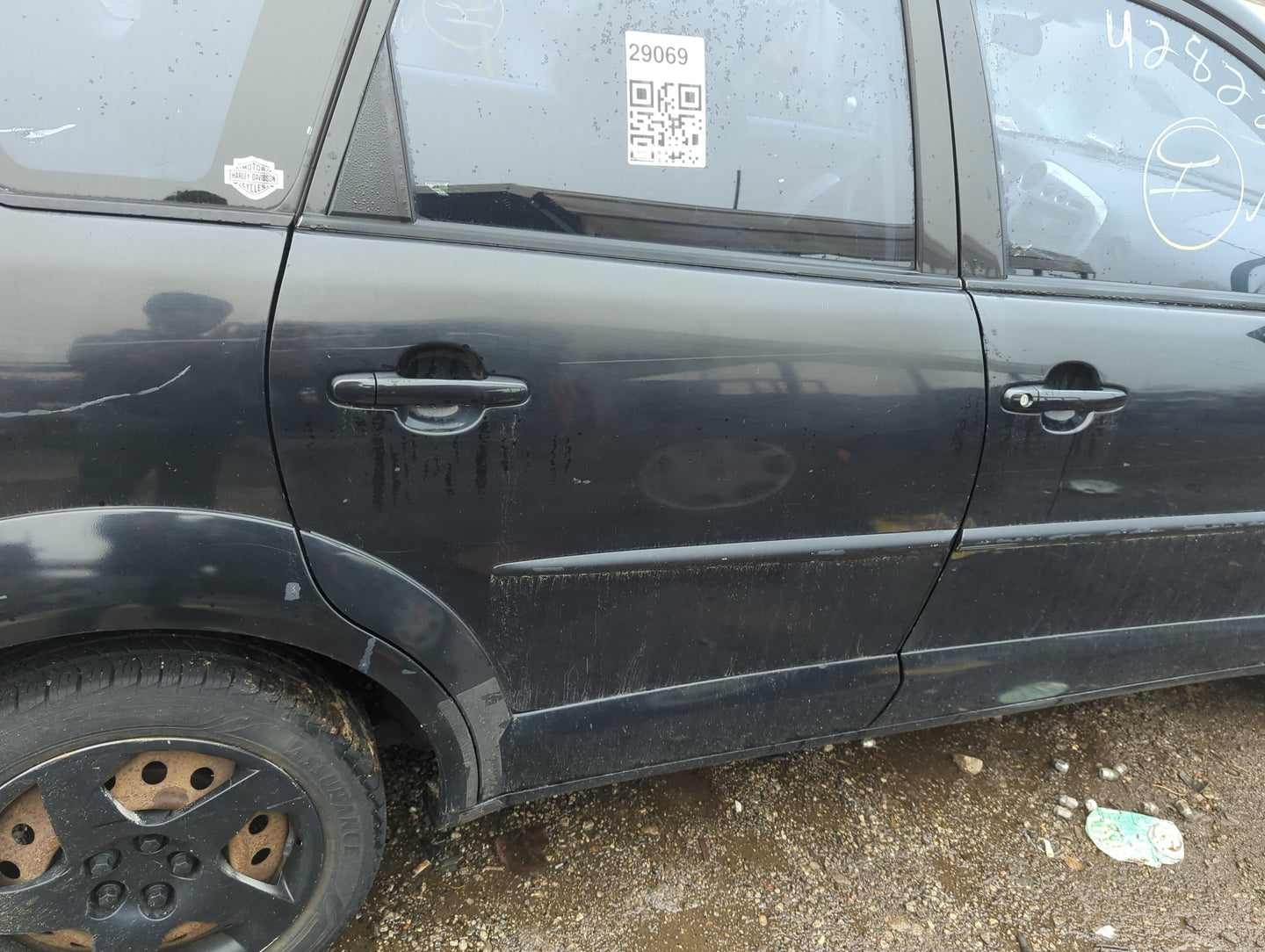 2003-2008 Pontiac Vibe Passenger Rear Door Oem - Oemusedautoparts1.com