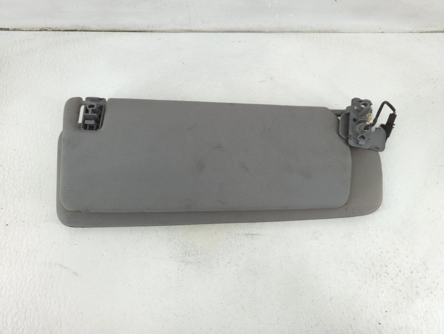 2003-2005 Porsche Cayenne Sun Visor Shade Replacement Passenger Right Mirror Fits Fits 2003 2004 2005 OEM Used Auto Parts - 