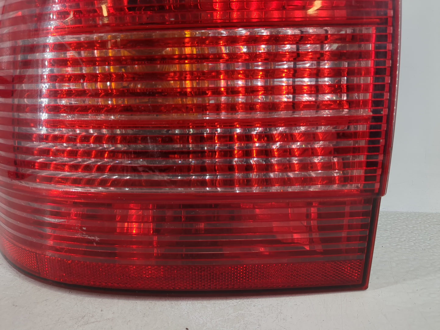 2003-2006 Porsche Cayenne Tail Light Assembly Driver Left OEM Fits Fits 2003 2004 2005 2006 OEM Used Auto Parts - Oemusedaut