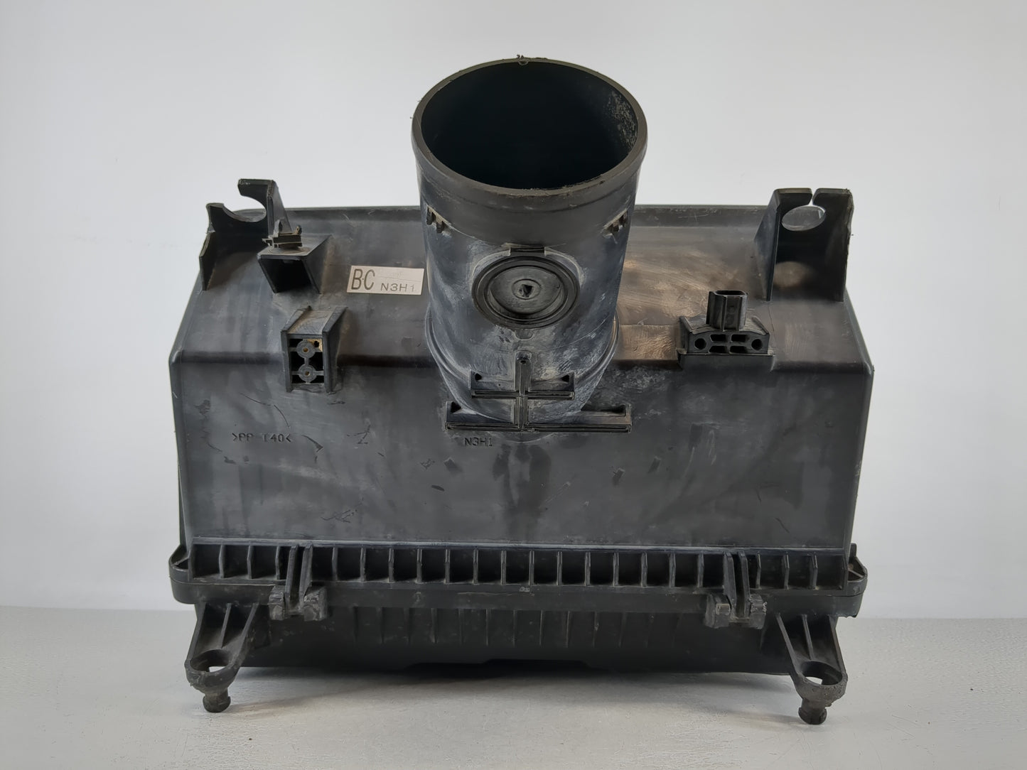 2005 Porsche Cayenne Air Cleaner Intake-duct Hose Tube - Oemusedautoparts1.com