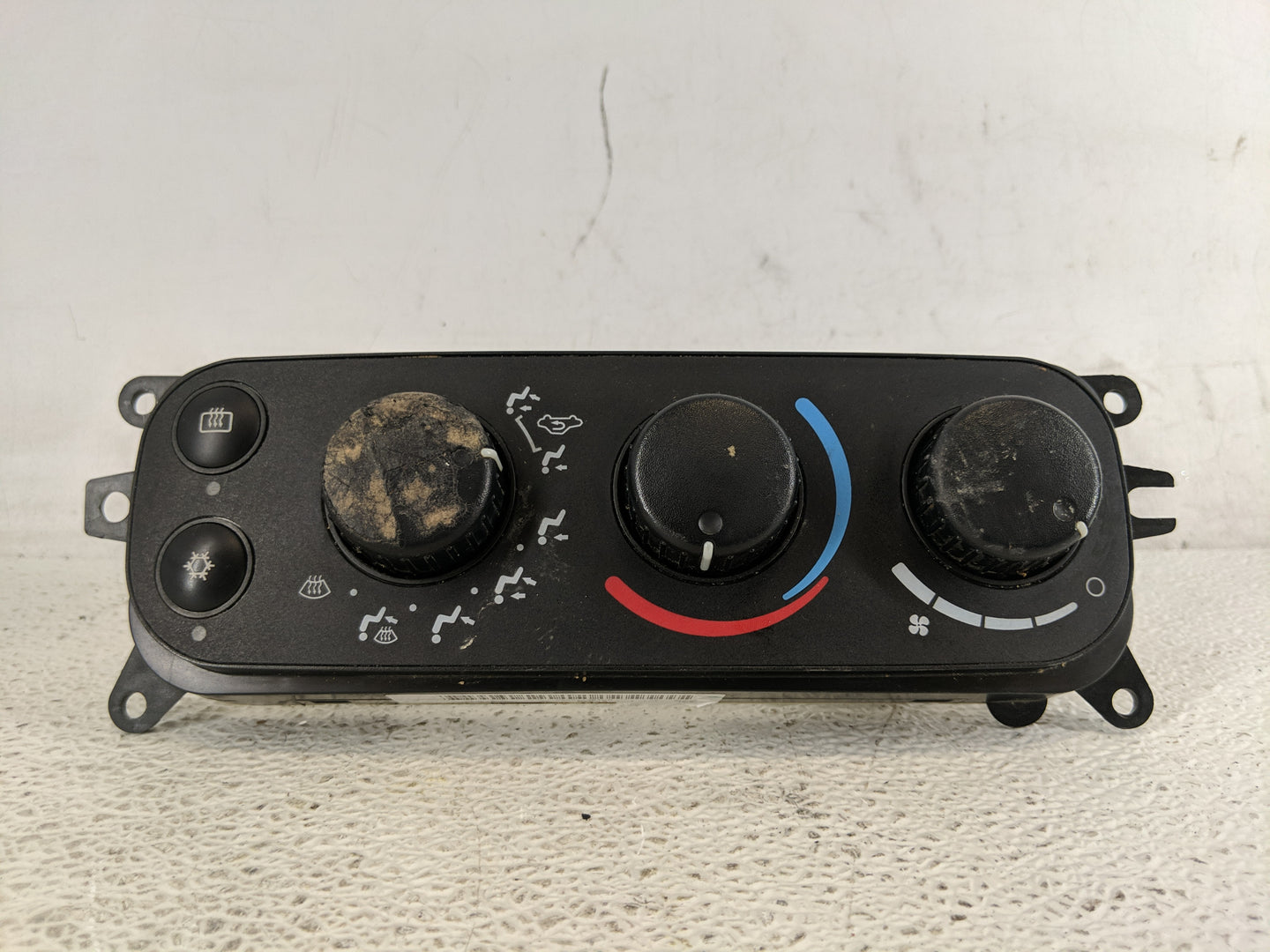 2005 Ram 1500 Climate Control Module Temperature AC/Heater Replacement P/N:P55056321AD Fits Fits 2003 2004 OEM Used Auto Par