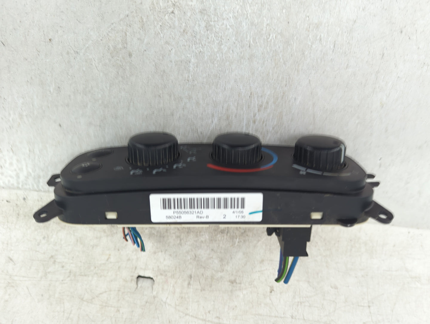2005 Ram 1500 Climate Control Module Temperature AC/Heater Replacement P/N:P55056321AD Fits Fits 2003 2004 OEM Used Auto Par