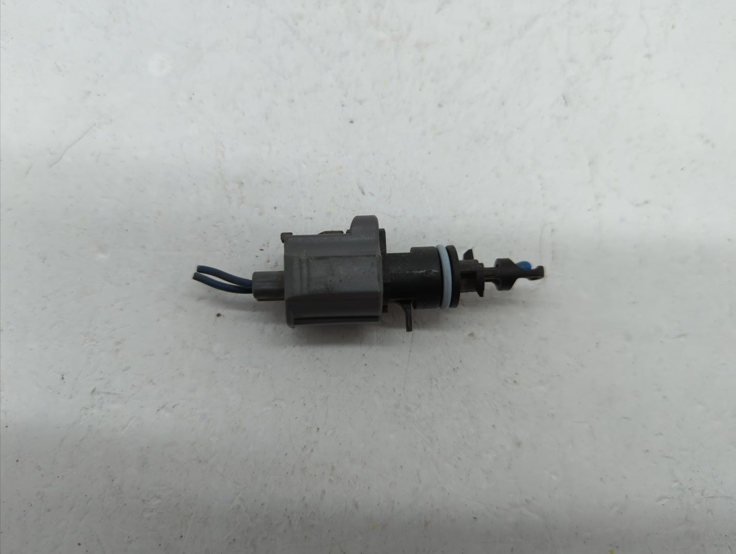 2005 Ram 1500 Mass Air Flow Meter Maf - Oemusedautoparts1.com