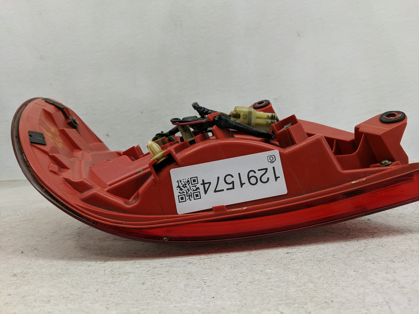 2005-2006 Saab 9-2x Tail Light Assembly Passenger Right OEM Fits Fits 2005 2006 OEM Used Auto Parts - Oemusedautoparts1.com