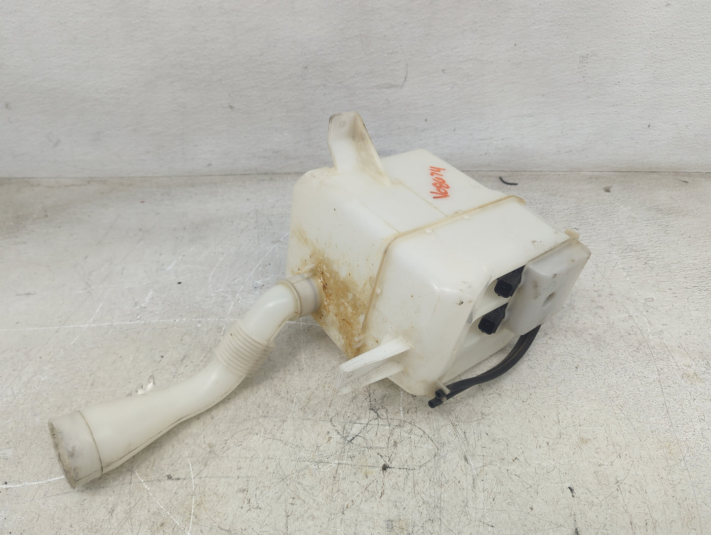 2005-2005 Saab 9-2x Windshield Washer Fluid Reservoir Bottle - Oemusedautoparts1.com