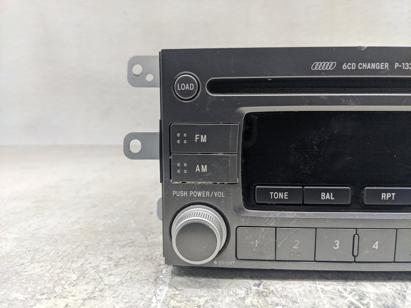 2005 Saab 92 Radio AM FM Cd Player Receiver Replacement P/N:86201FE210 Fits Fits 2006 OEM Used Auto Parts - Oemusedautoparts