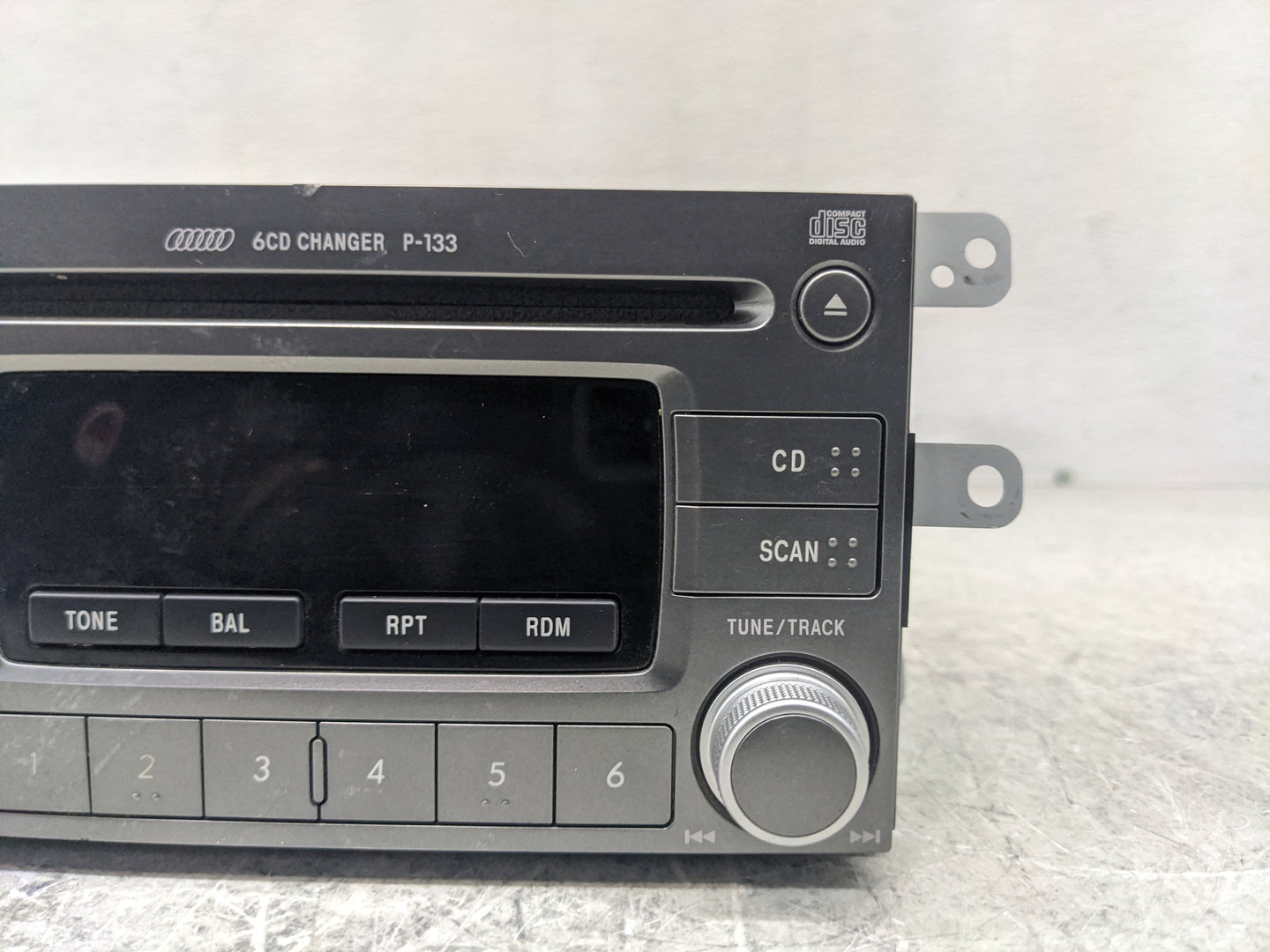 2005 Saab 92 Radio AM FM Cd Player Receiver Replacement P/N:86201FE210 Fits Fits 2006 OEM Used Auto Parts - Oemusedautoparts