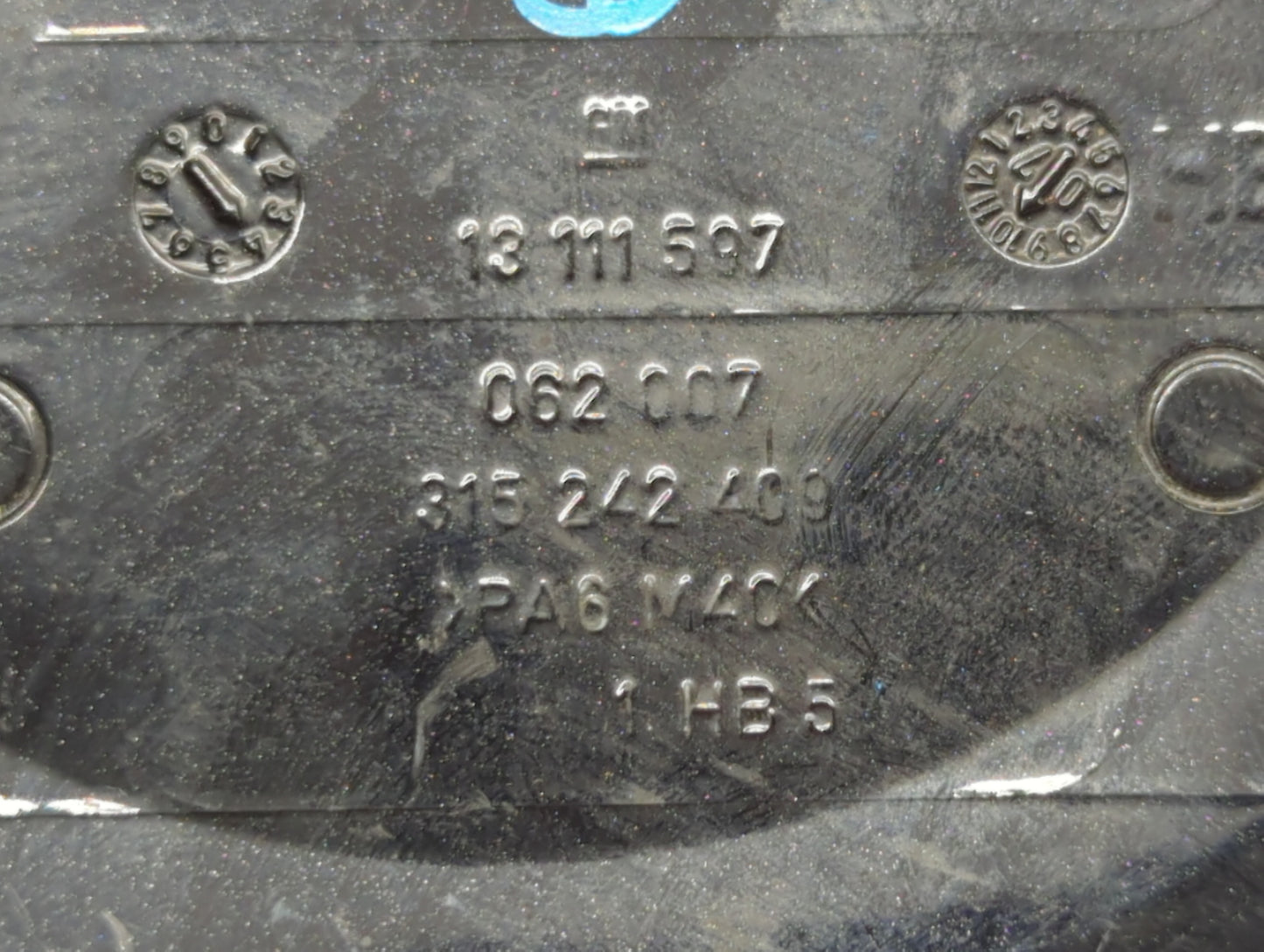 2005 Saturn Astra Fuel Tank Door Lid Gas Tank Black - Oemusedautoparts1.com