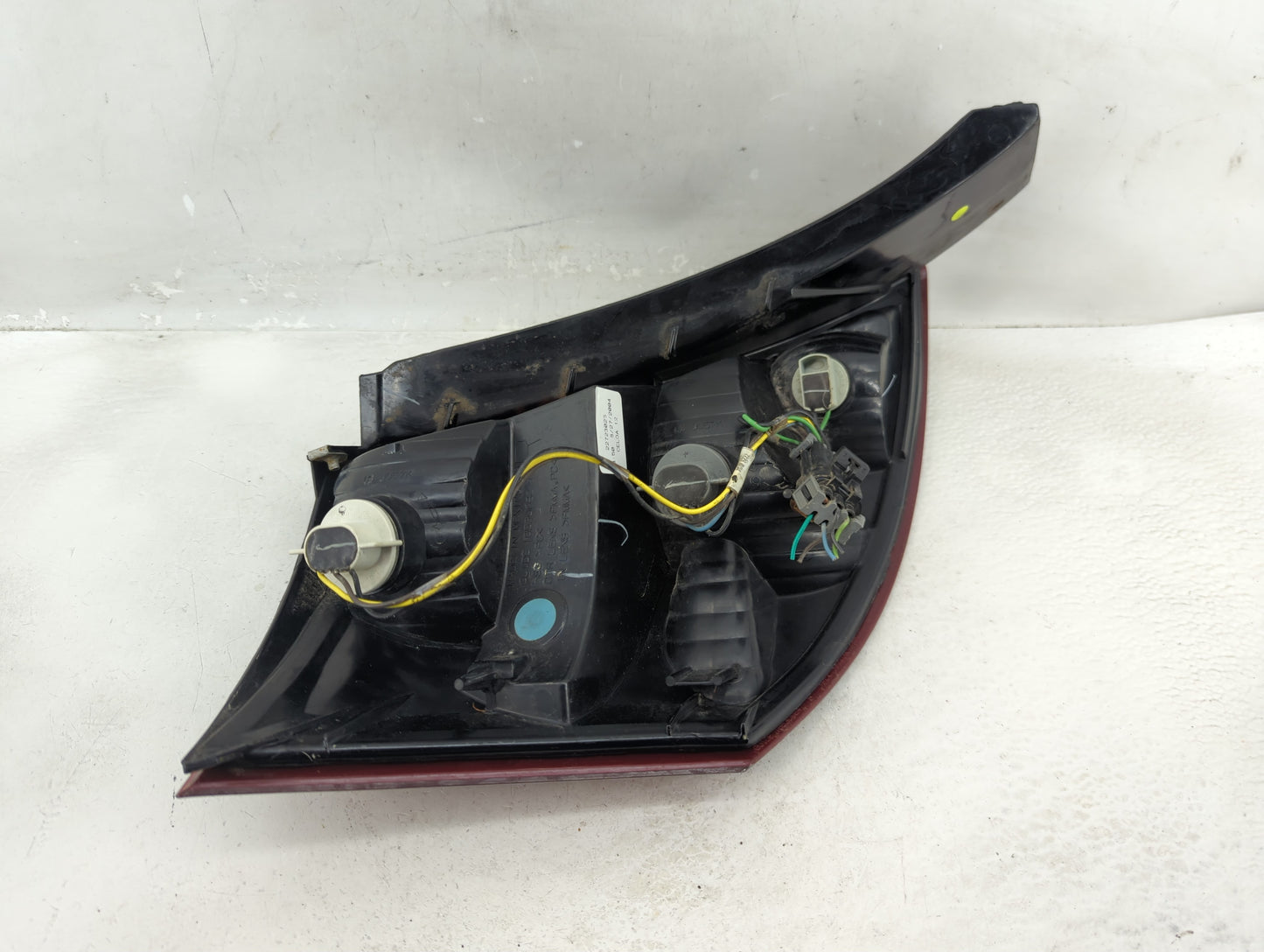 2003-2007 Saturn Ion Tail Light Assembly Passenger Right OEM P/N:22723025 Fits Fits 2003 2004 2005 2006 2007 OEM Used Auto P
