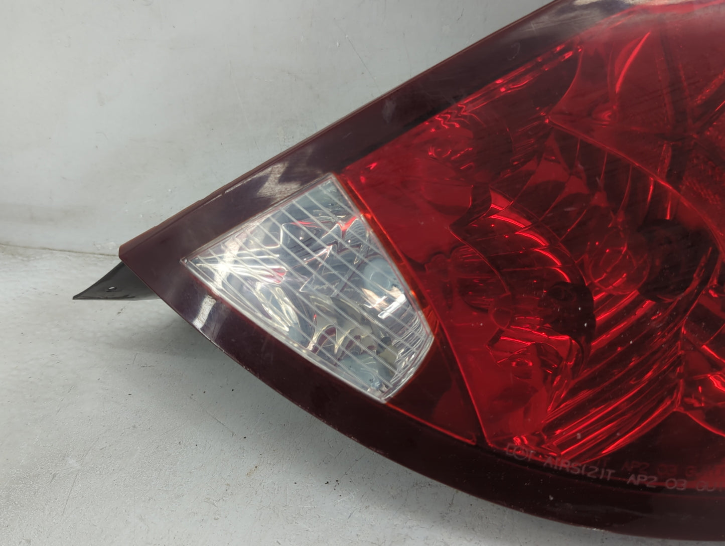 2003-2007 Saturn Ion Tail Light Assembly Passenger Right OEM P/N:22723025 Fits Fits 2003 2004 2005 2006 2007 OEM Used Auto P