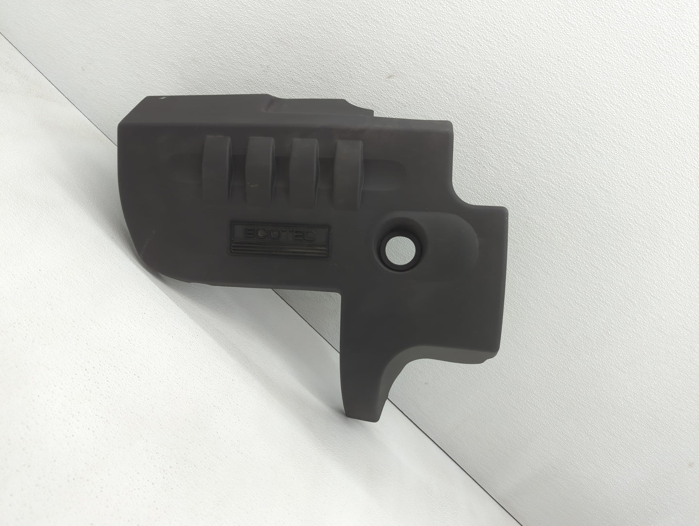 2005 Saturn Ion Engine Cover - Oemusedautoparts1.com