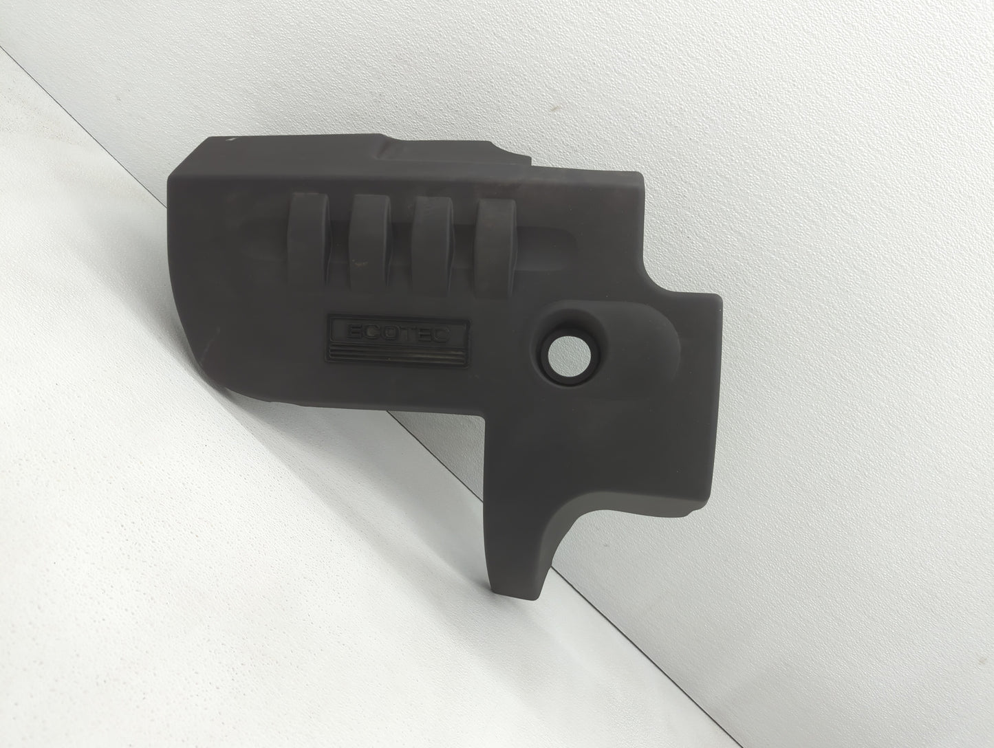 2005 Saturn Ion Engine Cover - Oemusedautoparts1.com