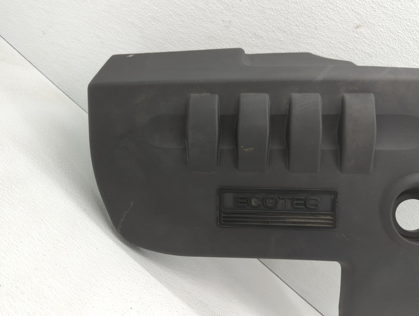 2005 Saturn Ion Engine Cover - Oemusedautoparts1.com