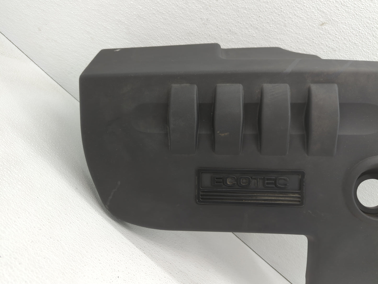 2005 Saturn Ion Engine Cover - Oemusedautoparts1.com