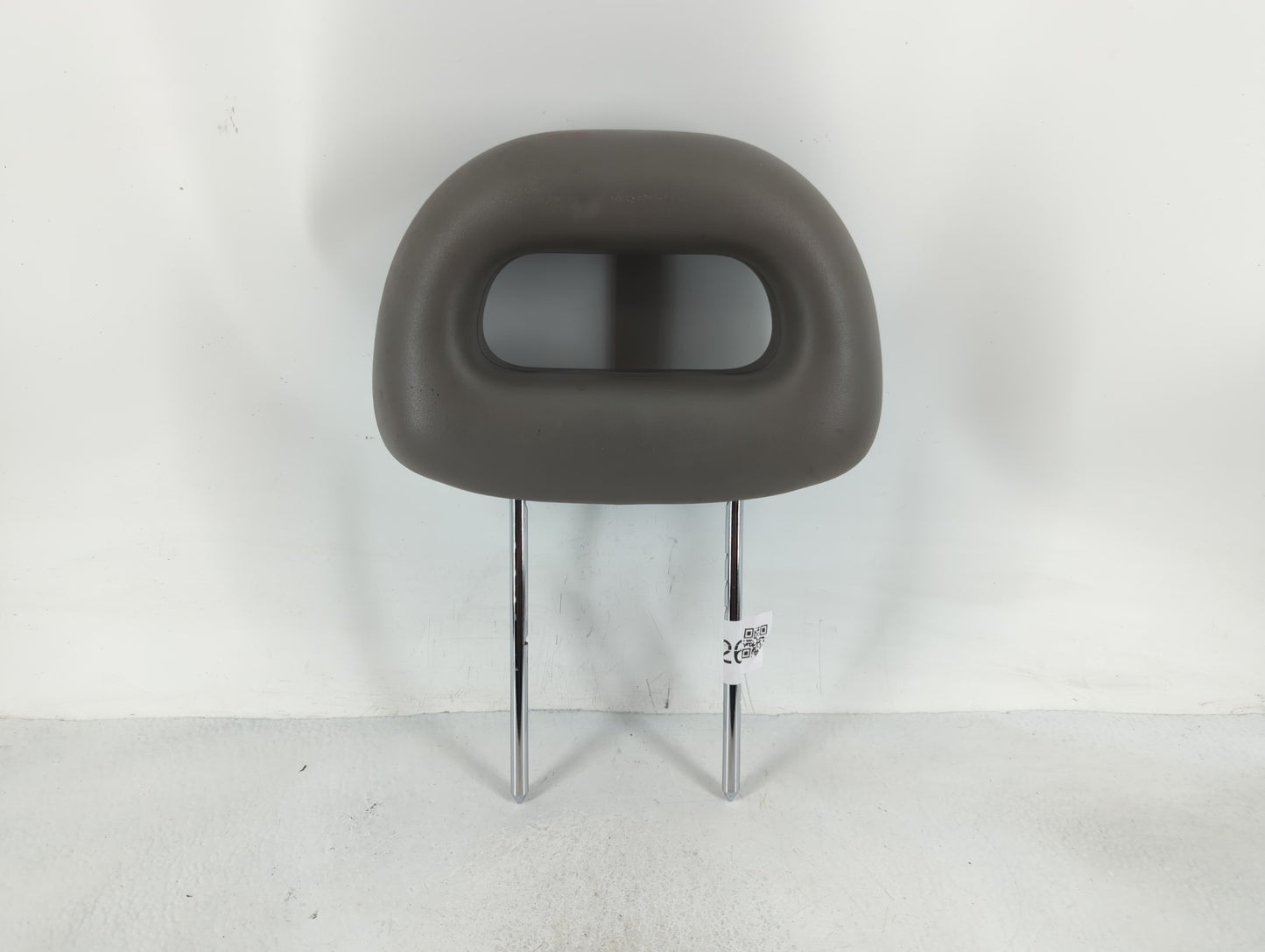 2005-2007 Saturn Ion Headrest Head Rest Front Driver Passenger Seat Fits Fits 2005 2006 2007 OEM Used Auto Parts - Oemusedau