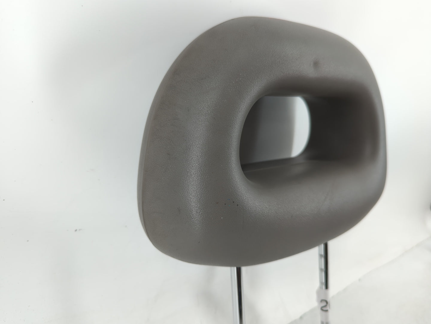 2005-2007 Saturn Ion Headrest Head Rest Front Driver Passenger Seat Fits Fits 2005 2006 2007 OEM Used Auto Parts - Oemusedau
