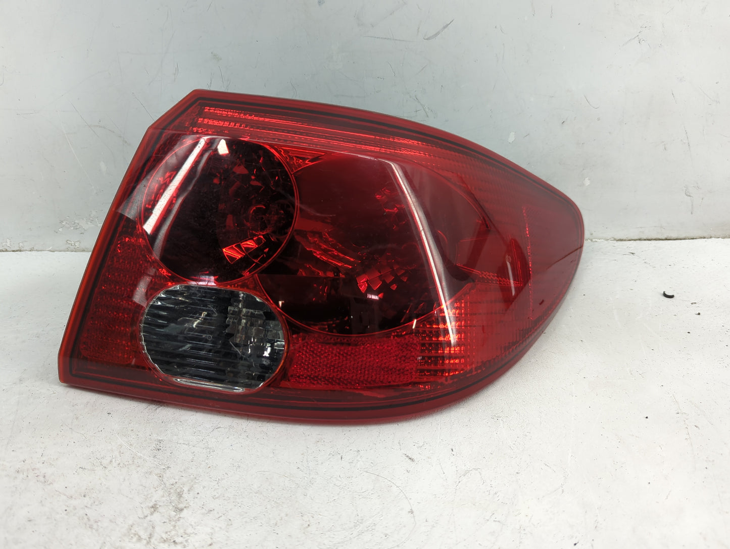 2003 Saturn L200 Tail Light Assembly Passenger Right OEM P/N:22699951 Fits Fits 2004 2005 OEM Used Auto Parts - Oemusedautop