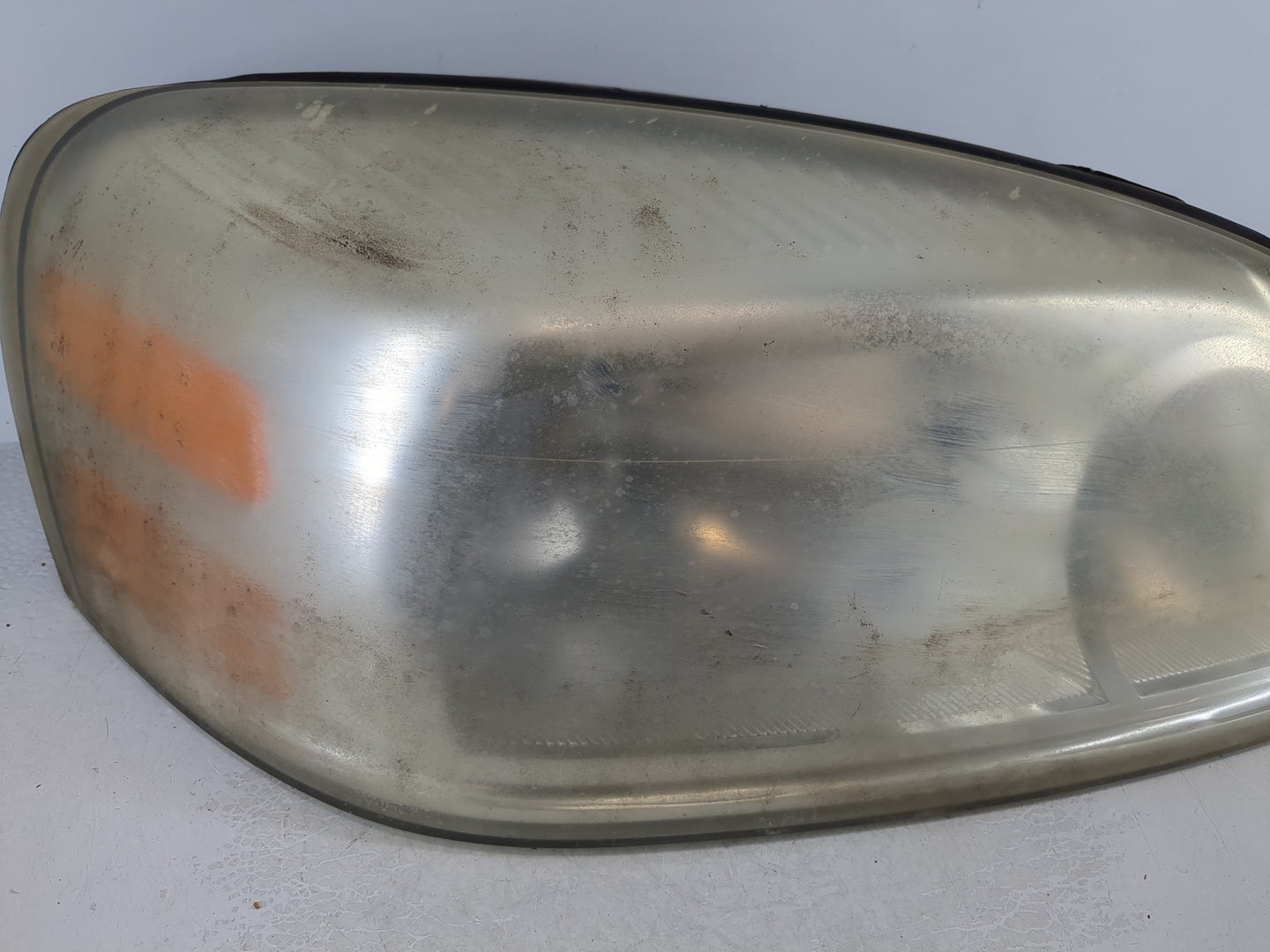 2005-2007 Saturn Relay Passenger Right Oem Head Light Headlight Lamp - Oemusedautoparts1.com