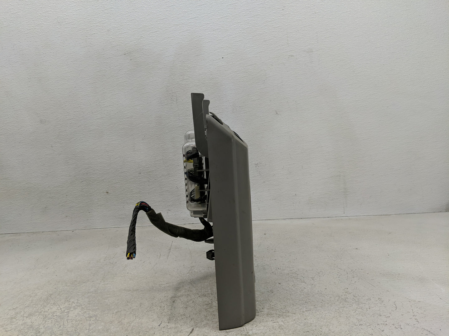2005-2006 Saturn Relay Information Display Screen - Oemusedautoparts1.com