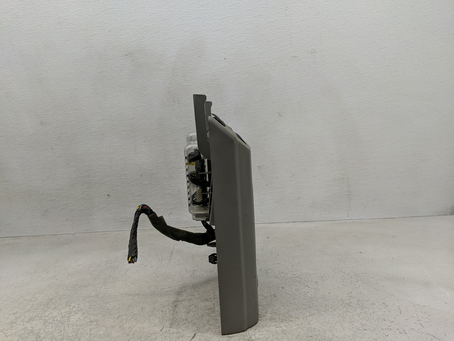 2005-2006 Saturn Relay Information Display Screen - Oemusedautoparts1.com