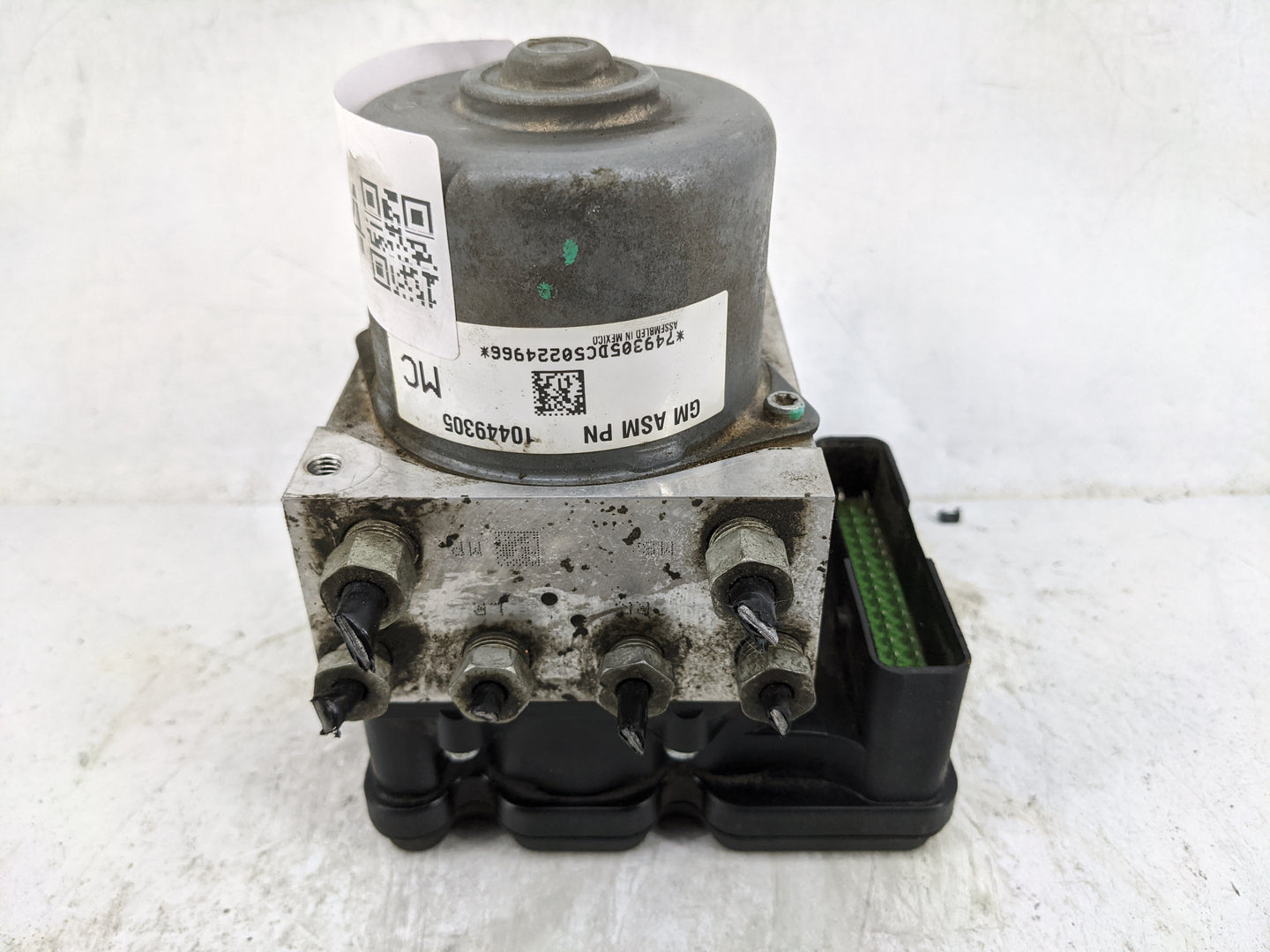 2005 Saturn Relay ABS Pump Control Module Replacement P/N:10449305 18046585, 18046696, 5WY7418, 74180689D5J50060203 Fits OEM