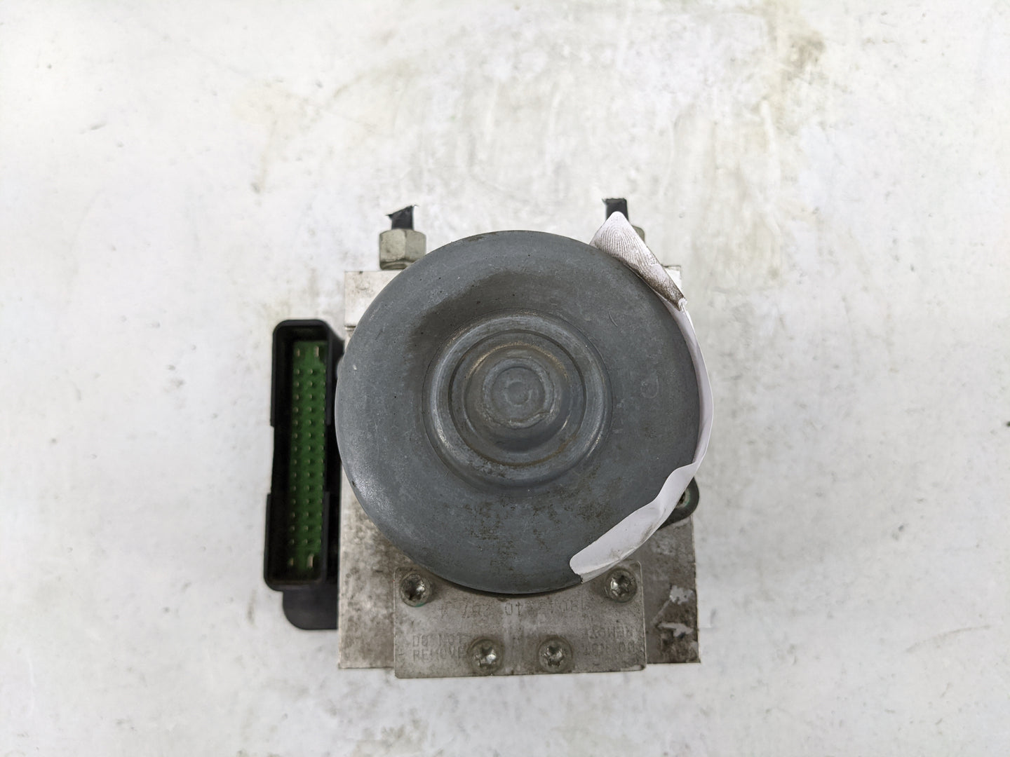 2005 Saturn Relay ABS Pump Control Module Replacement P/N:10449305 18046585, 18046696, 5WY7418, 74180689D5J50060203 Fits OEM