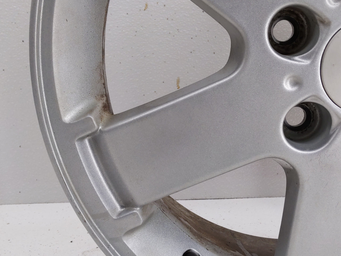 2005-2005 Saturn Relay Oem Wheel Rim - Oemusedautoparts1.com