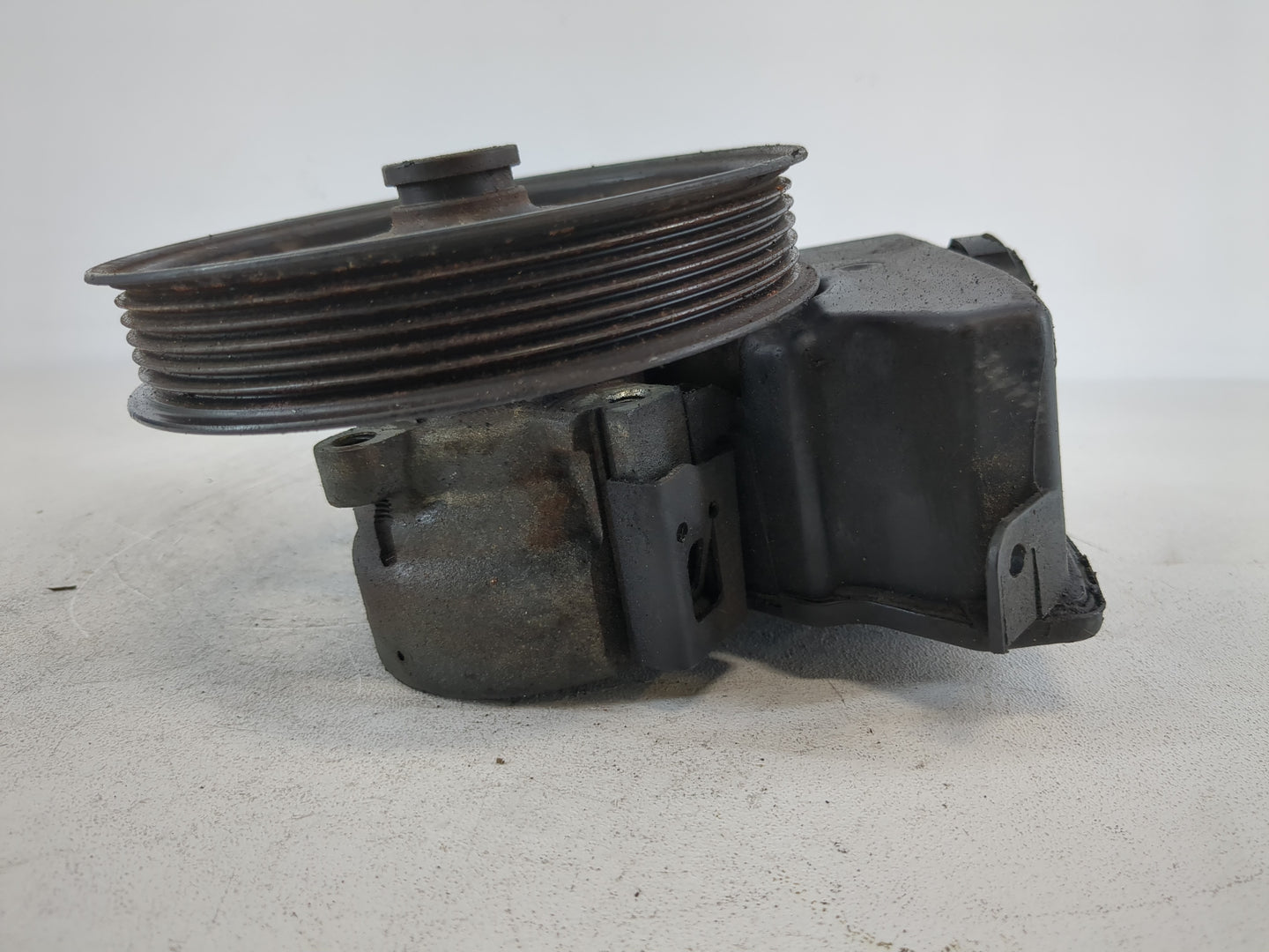 2005-2005 Saturn Relay Power Steering Column Pump Oem - Oemusedautoparts1.com