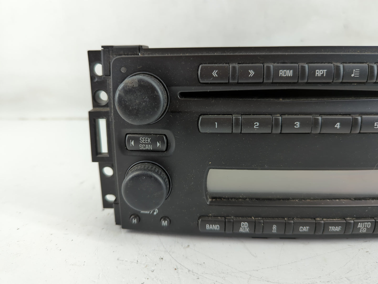 2005-2007 Saturn Relay Radio AM FM Cd Player Receiver Replacement P/N:15209242 Fits Fits 2005 2006 2007 OEM Used Auto Parts 