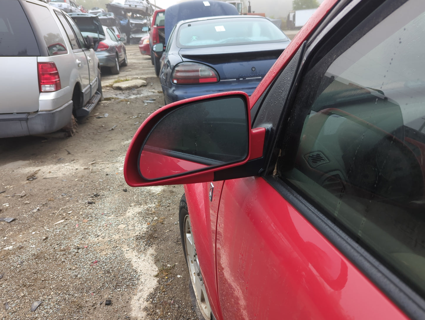 2004-2007 Saturn Vue Driver Side View Mirror - Left Door Mirror OEM Used - Oemusedautoparts1.com