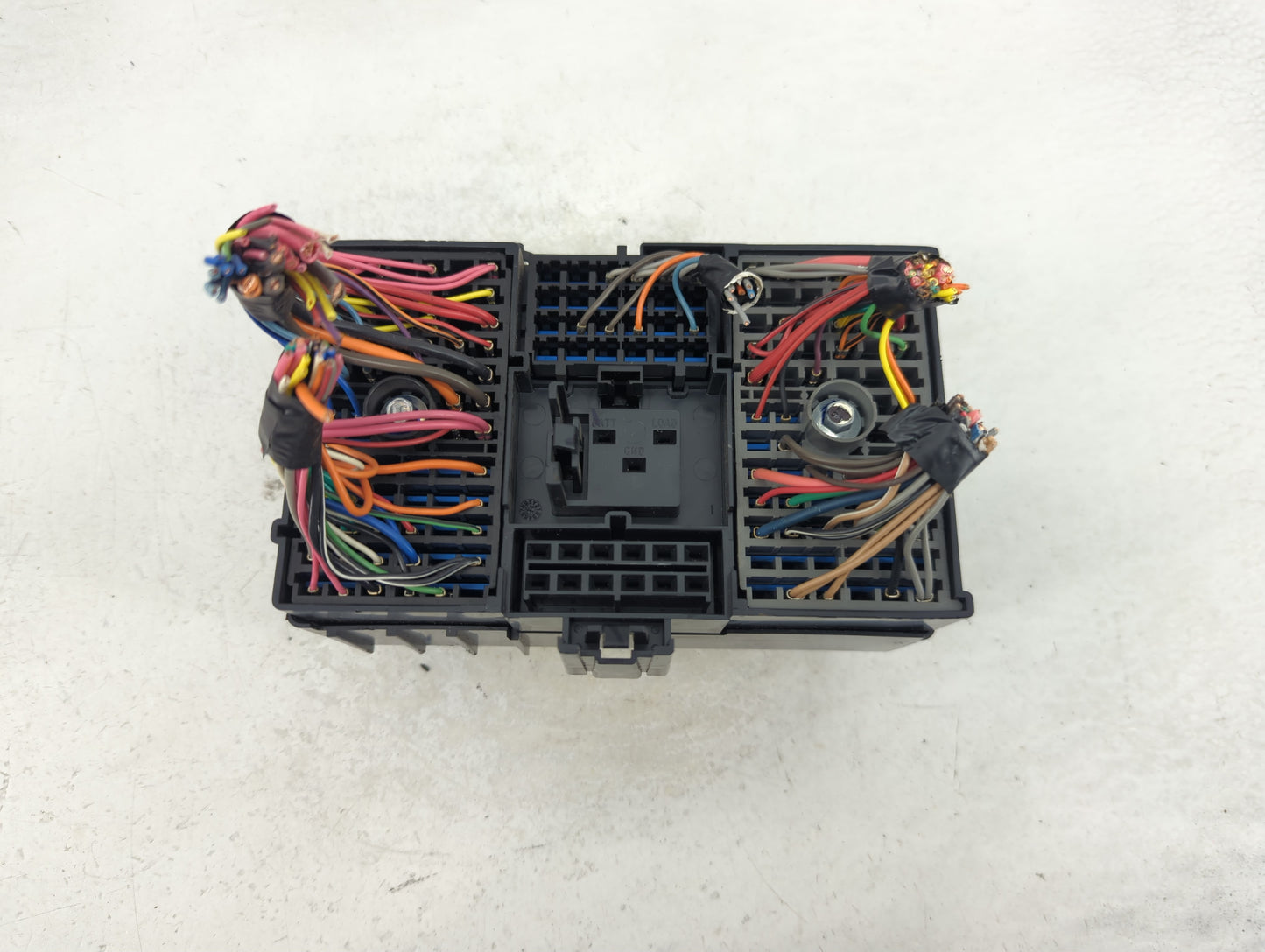 2004-2005 Saturn Vue Body Control Module Bcm Inner Cabin Fuse Box - Oemusedautoparts1.com