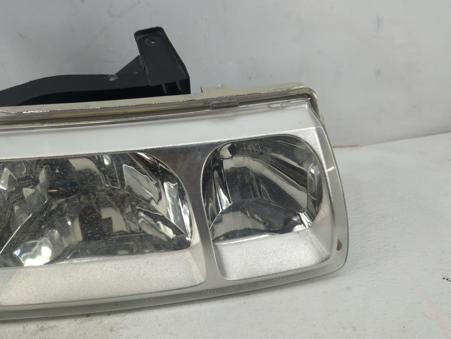 2005-2005 Saturn Vue Passenger Right Oem Head Light Headlight Lamp - Oemusedautoparts1.com
