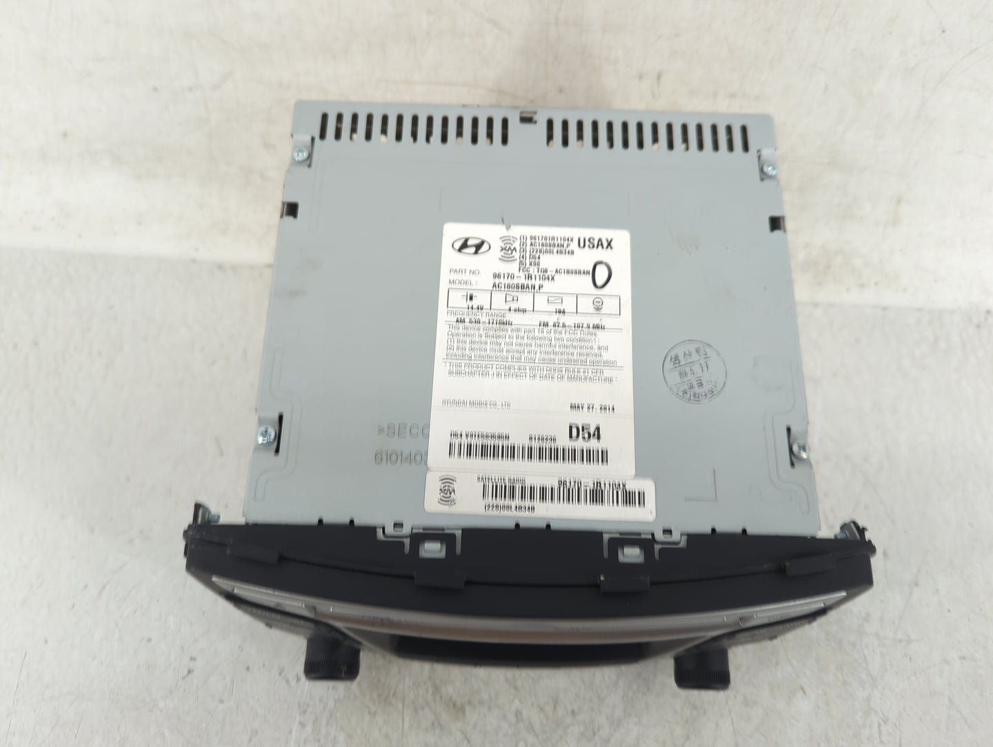 2005 Saturn Vue Radio AM FM Cd Player Receiver Replacement P/N:96170-1R1104X Fits OEM Used Auto Parts - Oemusedautoparts1.co