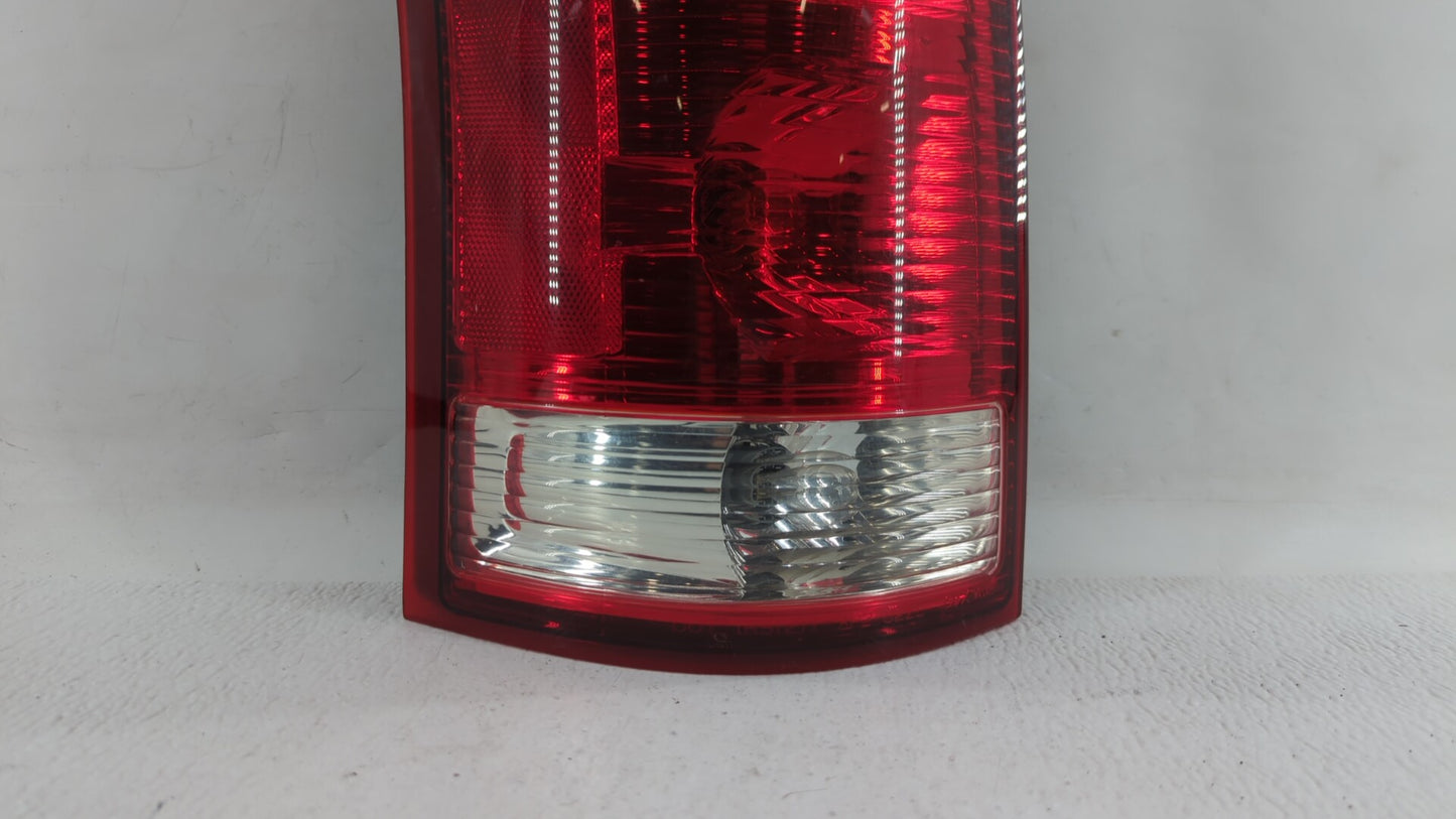 2005 Saturn Vue Tail Light Assembly Driver Left OEM Fits OEM Used Auto Parts - Oemusedautoparts1.com