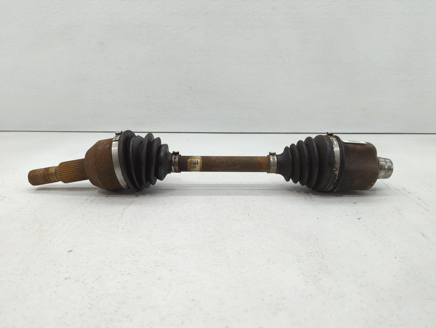 2005-2007 Saturn Vue Axle Shaft Front Driver Cv C/v - Oemusedautoparts1.com