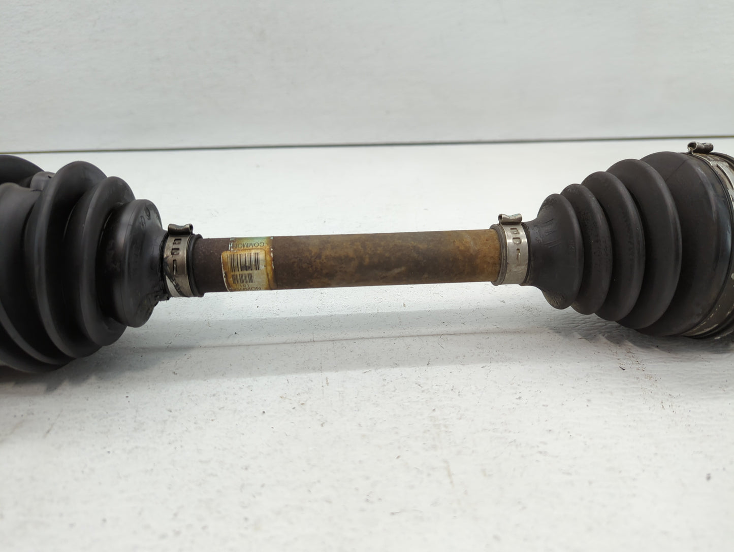 2005-2007 Saturn Vue Axle Shaft Front Driver Cv C/v - Oemusedautoparts1.com