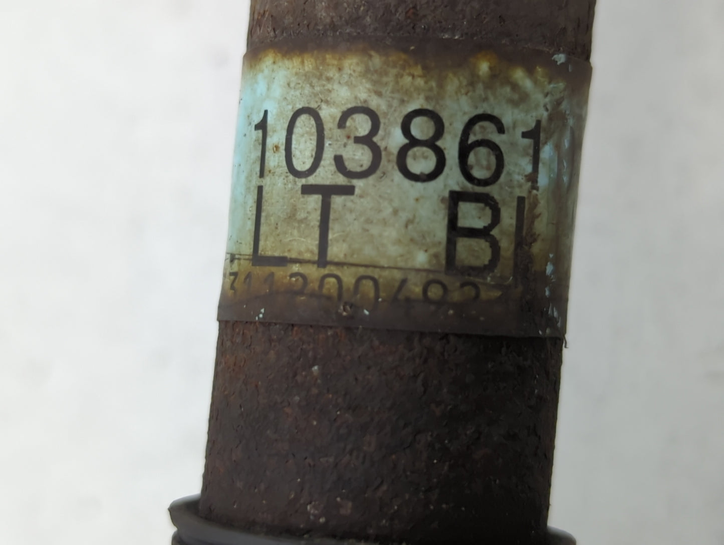 2005-2007 Saturn Vue Axle Shaft Front Driver Cv C/v - Oemusedautoparts1.com